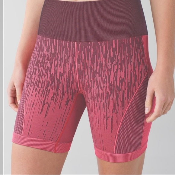 Lululemon coral sculpt short size 4 - Picture 4 of 4